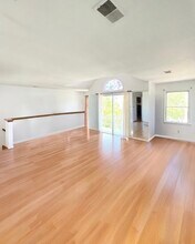 85 Grieco Dr in Jersey City, NJ - Foto de edificio - Building Photo