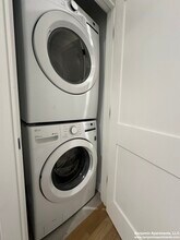 47 Englewood Ave, Unit 6 in Boston, MA - Foto de edificio - Building Photo