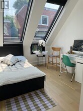 918 Manning Ave in Toronto, ON - Building Photo - Building Photo