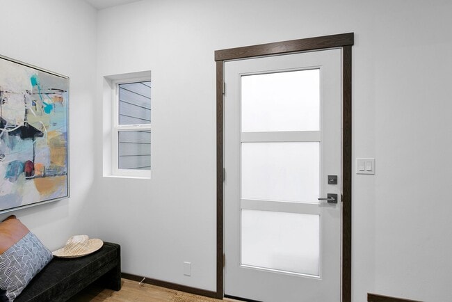 1345 Nolta Lp NE in Bainbridge Island, WA - Building Photo - Building Photo