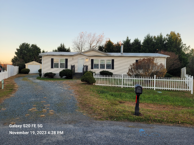 32108 S Autumn Ct