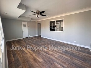 2237 Vermont St in Blue Island, IL - Building Photo - Building Photo