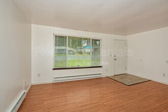 9019 112th St SW in Lakewood, WA - Building Photo - Building Photo