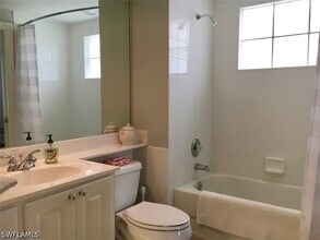 8047 Sorrento Ln in Naples, FL - Building Photo - Building Photo