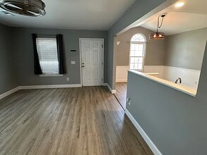 21 S Lake Dr in Savannah, GA - Building Photo - Building Photo