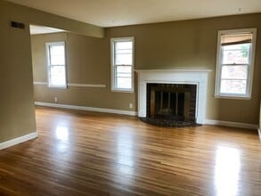 521-523 N Townview Cir in Mansfield, OH - Building Photo - Building Photo