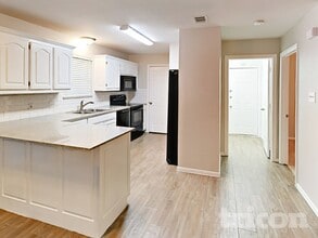 836 Greenridge Dr in Arlington, TX - Foto de edificio - Building Photo