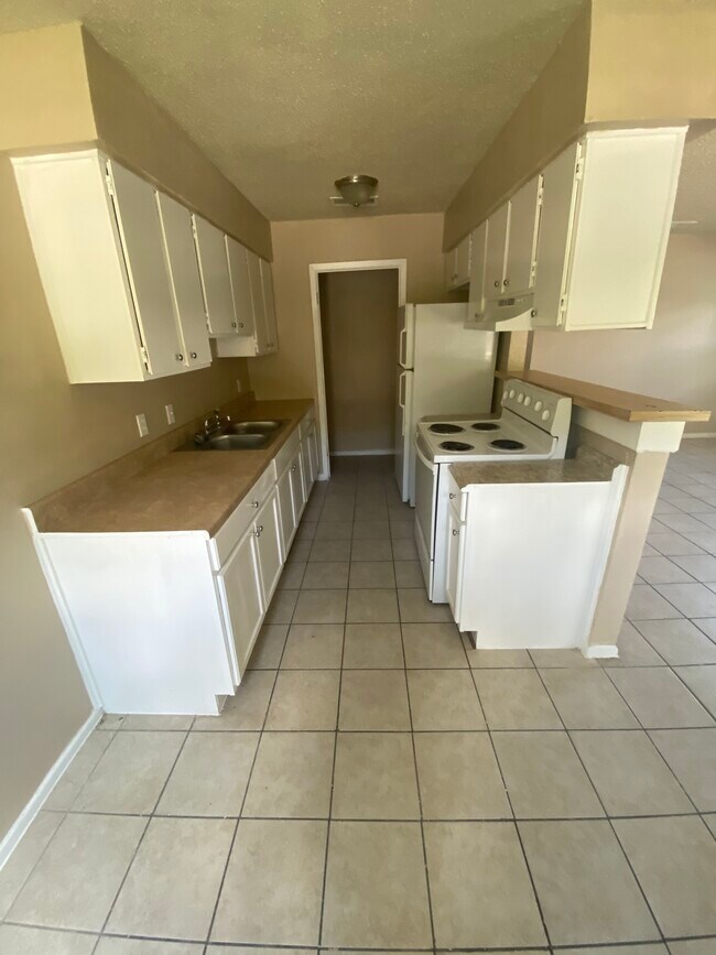904 Isbell Rd in Fort Worth, TX - Building Photo - Building Photo
