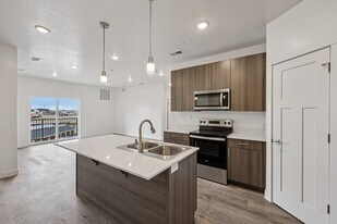 River Meadows Apartments in Spanish Fork, UT - Building Photo