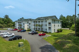 River Oaks Resort in Myrtle Beach, SC - Foto de edificio - Building Photo