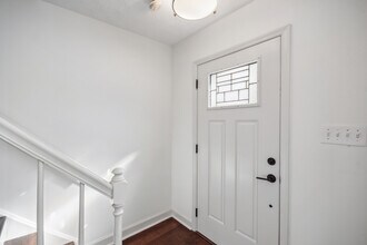 401 Defoors Lndg NW in Atlanta, GA - Building Photo - Building Photo