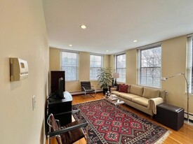 19 Fayette St, Unit 7 in Boston, MA - Building Photo