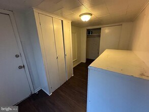 2349 Duncan St in Philadelphia, PA - Building Photo - Building Photo