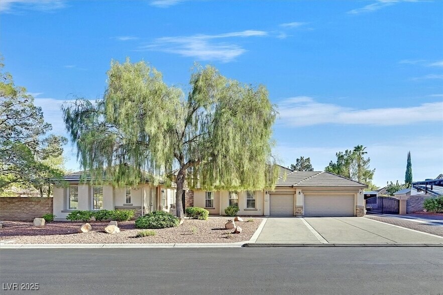 7221 Sandy Plains Ave in Las Vegas, NV - Building Photo