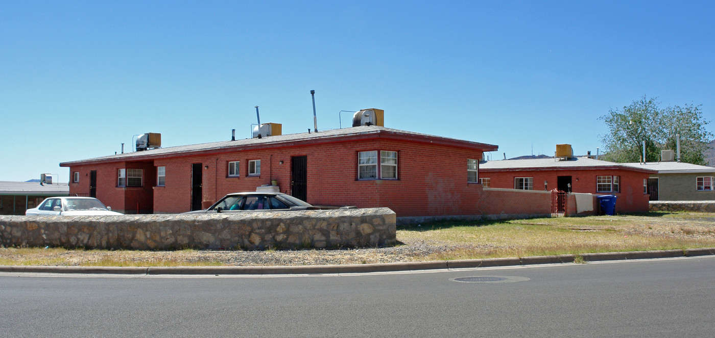 1309 St Johns Dr in El Paso, TX - Building Photo