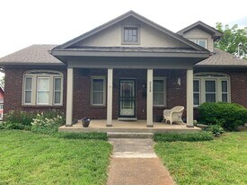 2124 Ashwood Ave in Nashville, TN - Building Photo