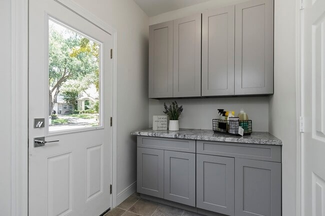 property at 810 Herdsman Dr