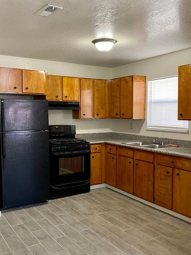 property at 1223 30th St