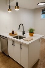 12806-12113 113 Ave NW in Edmonton, AB - Building Photo - Building Photo