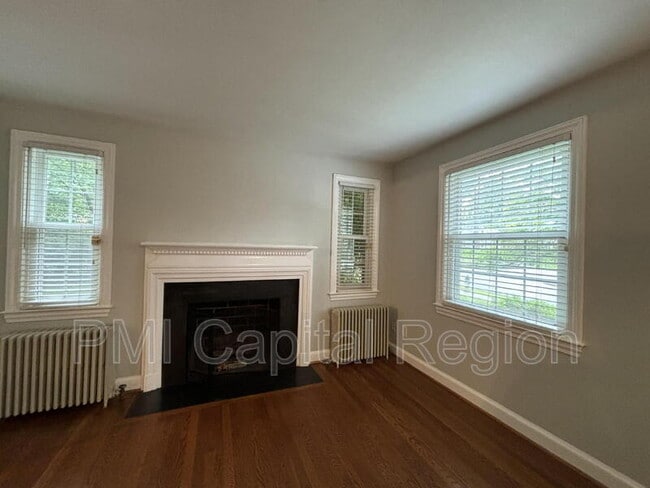 8901 Seneca Ln in Bethesda, MD - Building Photo - Building Photo