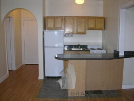 4521 Malden St in Chicago, IL - Building Photo