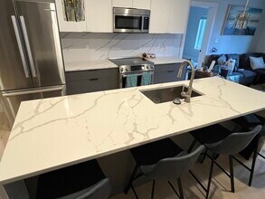 25 2nd St, Unit 207 in Chelsea, MA - Building Photo - Building Photo