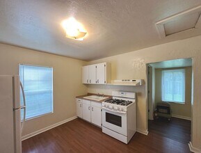 916 NW 6th Ave in Gainesville, FL - Building Photo - Building Photo