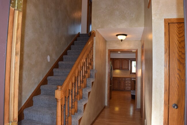 2210 Skyline Dr in Norfolk, NE - Building Photo - Building Photo