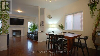 2068 Gibson St in Innisfil, ON - Building Photo - Building Photo