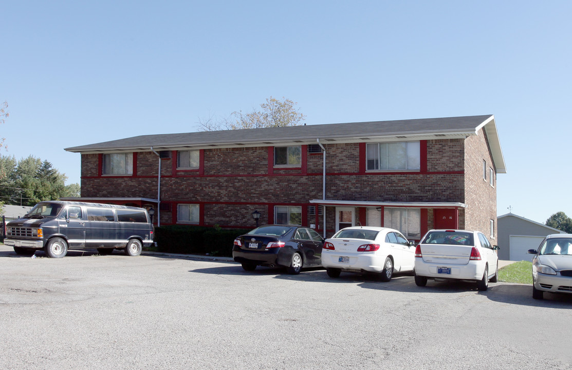 East Wood Apartments in Kokomo, IN - Building Photo