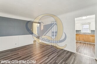 991 S Ballenger Hwy in Flint, MI - Building Photo - Building Photo