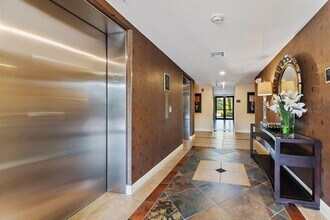 4905 Midtown Ln in Palm Beach Gardens, FL - Building Photo - Building Photo