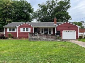 8485 Woodcock St in Norfolk, VA - Building Photo