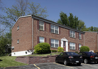 Orchard Park Apartments in St. Louis, MO - Building Photo - Building Photo