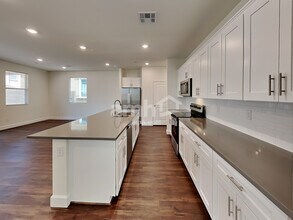 294 Austin Bellerose Pl in Henderson, NV - Foto de edificio - Building Photo