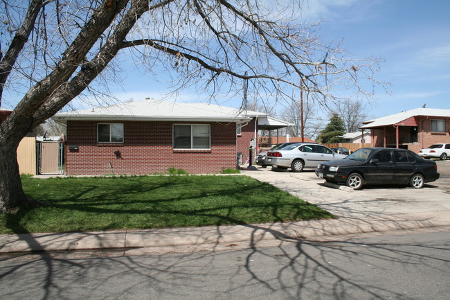 661 Fraser St in Aurora, CO - Building Photo - Building Photo