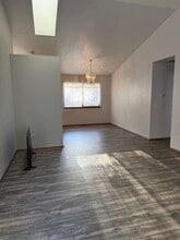 2024 SE 8th Dr in Renton, WA - Building Photo - Building Photo