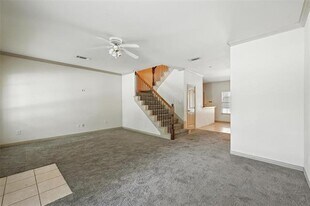 2353 Homewood Ln in Grand Prairie, TX - Building Photo