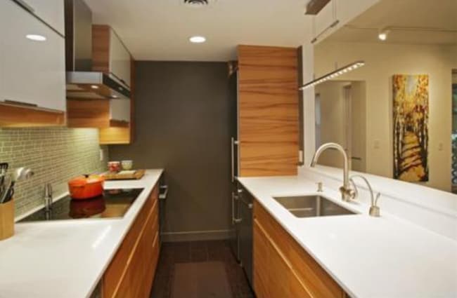 77 Waltham St, Unit 3 in Boston, MA - Foto de edificio - Building Photo