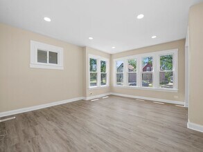 811 S 7th Ave in Maywood, IL - Building Photo - Building Photo