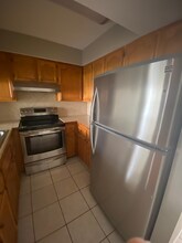 8911 McPherson Rd in Laredo, TX - Foto de edificio - Building Photo