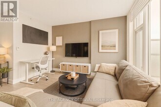 118 Holmwood Ave in Ottawa, ON - Building Photo - Building Photo