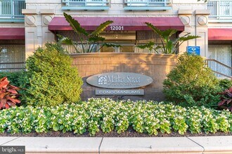 12001 Market St in Reston, VA - Building Photo - Building Photo