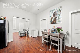 1056 N Ashland Ave in Chicago, IL - Building Photo - Building Photo