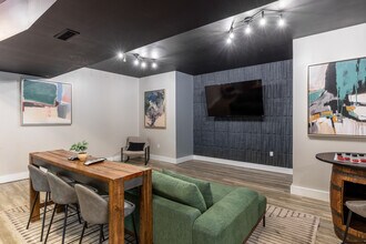 ReNew Danbury in Danbury, CT - Foto de edificio - Interior Photo