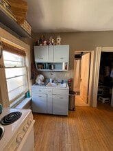 105 Loomis St, Unit #1 in Burlington, VT - Foto de edificio - Building Photo
