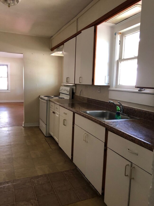 property at 37524 Florida Ave