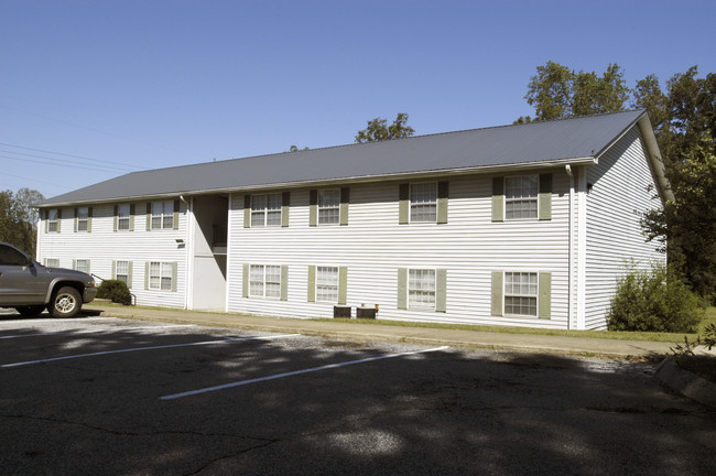 The Meadows Apartments in Hoschton, GA - Building Photo - Building Photo