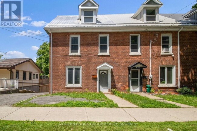 property at 322 King St W