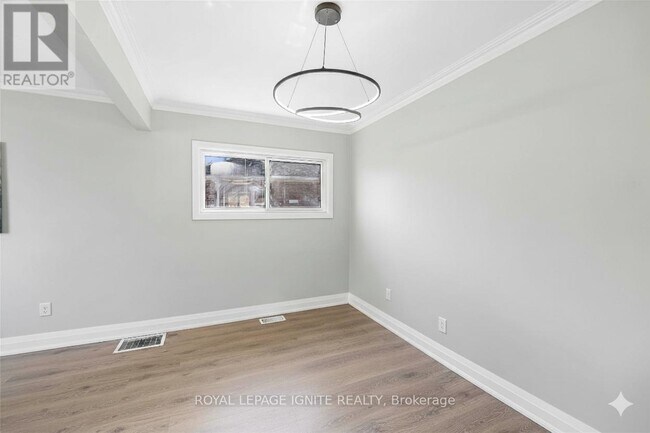 35 Archwood Crescent in Toronto, ON - Building Photo - Building Photo